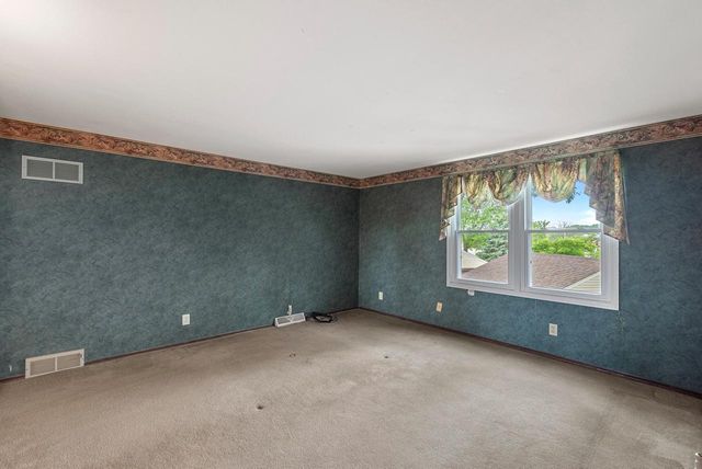 6262 W College AVENUE, Greendale, WI 53129