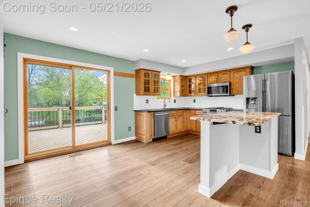 2669 Ripple Court, White Lake Charter Township, MI 48383