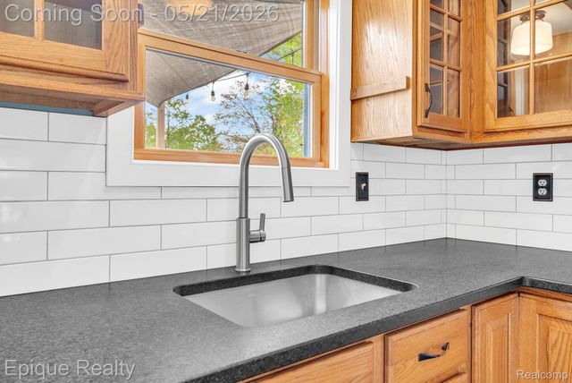 2669 Ripple Court, White Lake Charter Township, MI 48383