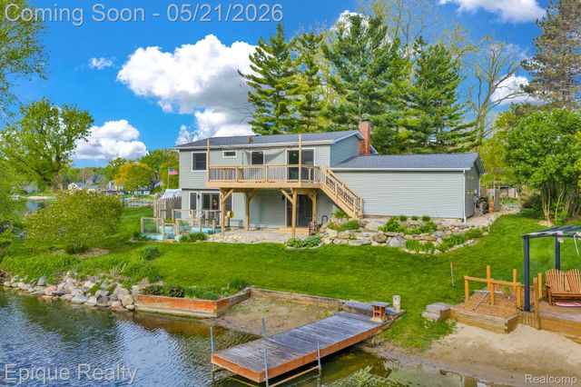 2669 Ripple Court, White Lake Charter Township, MI 48383