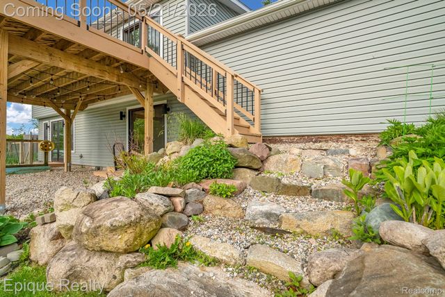 2669 Ripple Court, White Lake Charter Township, MI 48383