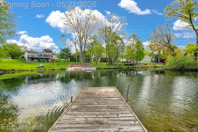 2669 Ripple Court, White Lake Charter Township, MI 48383