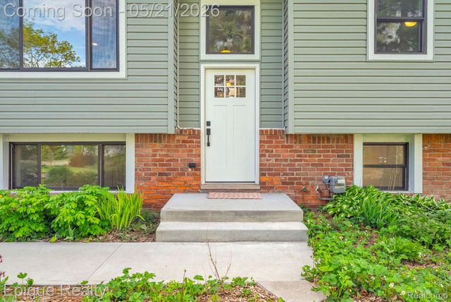 2669 Ripple Court, White Lake Charter Township, MI 48383