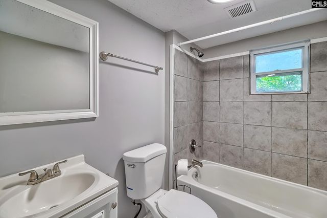 216 Summerland Avenue, Batesburg, SC 29006