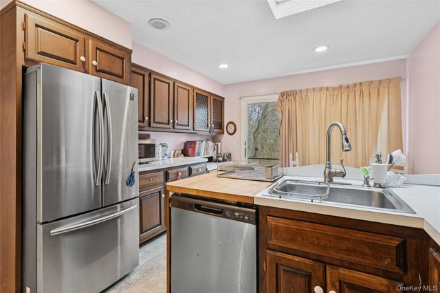 70 Fairview Avenue, Montauk, NY 11954