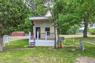 29 Retreat Way, Fenton Charter Township, MI 48430