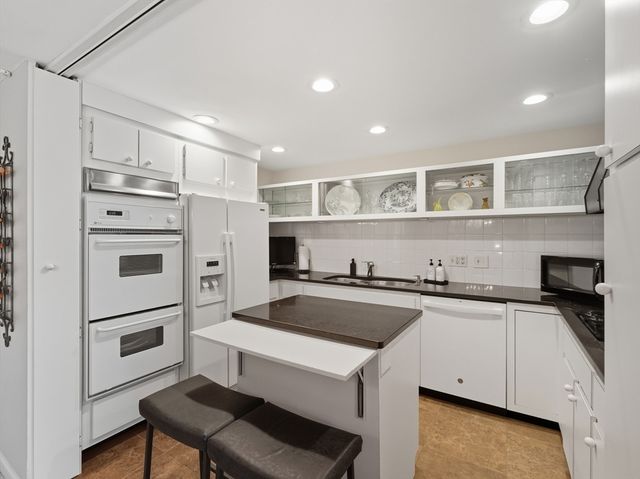 4 Coffin Court, Newburyport, MA 01950