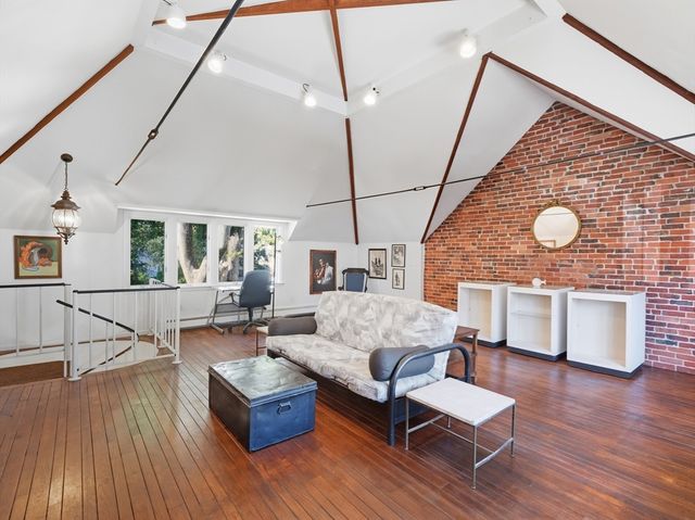 4 Coffin Court, Newburyport, MA 01950