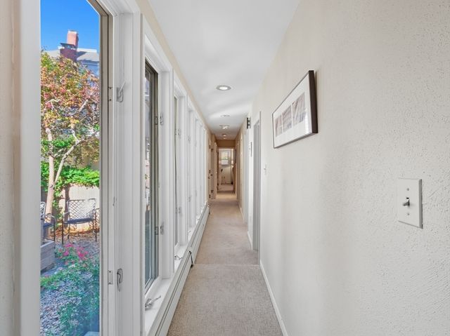 4 Coffin Court, Newburyport, MA 01950
