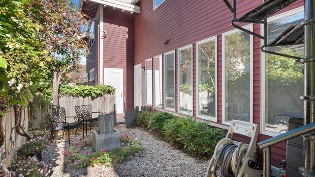 4 Coffin Court, Newburyport, MA 01950