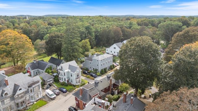 4 Coffin Court, Newburyport, MA 01950