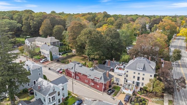 4 Coffin Court, Newburyport, MA 01950