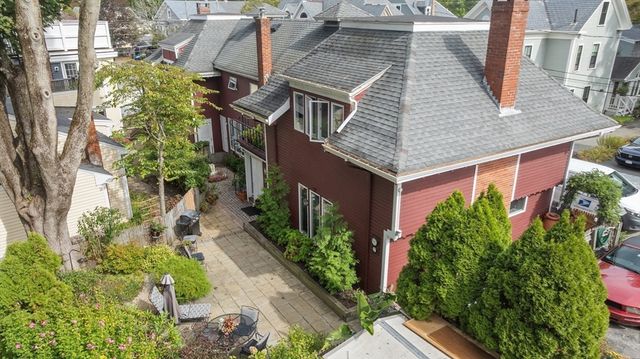 4 Coffin Court, Newburyport, MA 01950