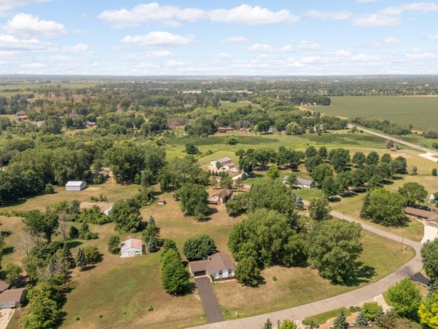 22155 Beaumont Way, Farmington, MN 55024
