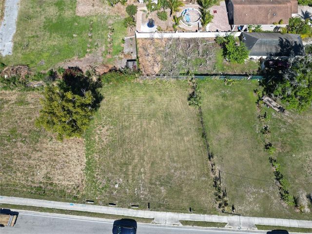 205 SNIVELY AVENUE, Eloise, FL 33880