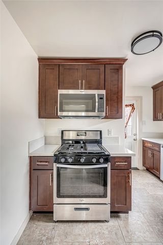 1515 E Walnut Way, Long Beach, CA 90813