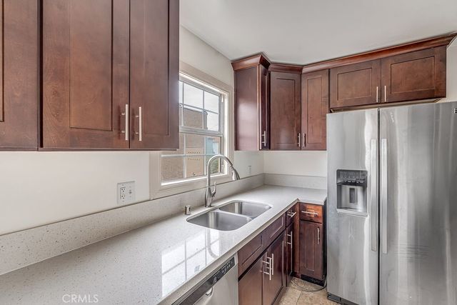 1515 E Walnut Way, Long Beach, CA 90813