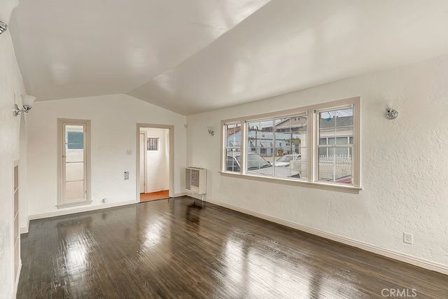 1515 E Walnut Way, Long Beach, CA 90813