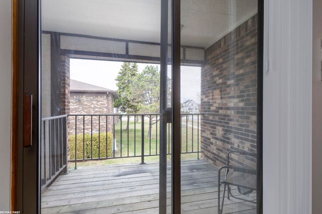 29846 Utica Road, Roseville, MI 48066