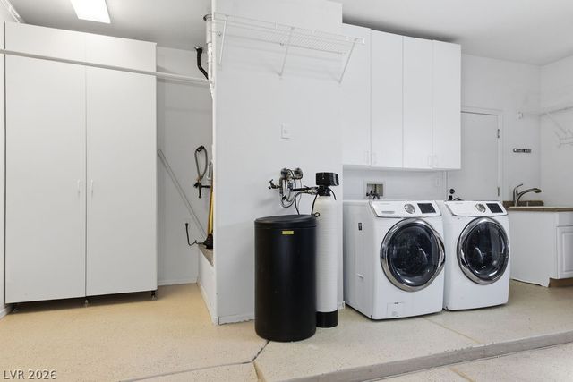 2742 Faiss Drive, Las Vegas, NV 89134