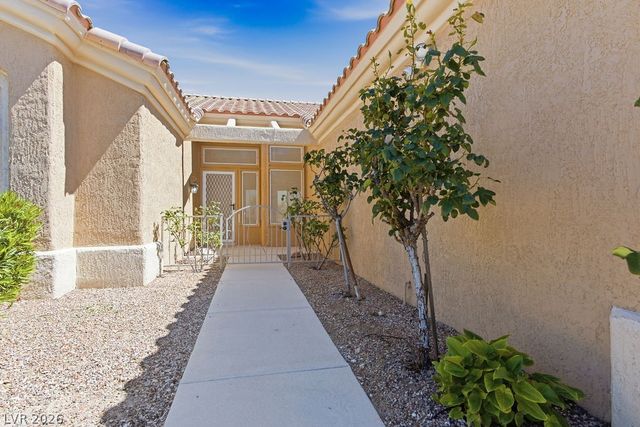 2742 Faiss Drive, Las Vegas, NV 89134