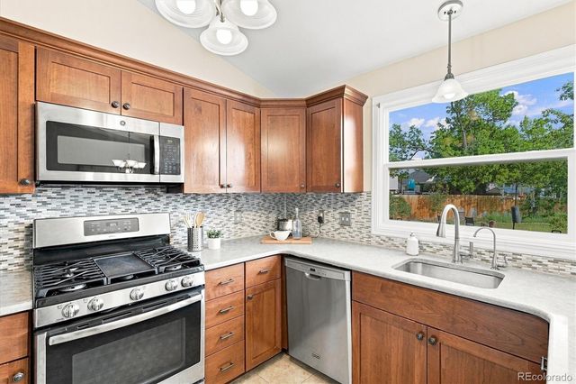 9427 W Nichols Place, Littleton, CO 80128