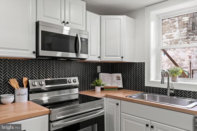 1222 GLYNDON AVE, Baltimore, MD 21223