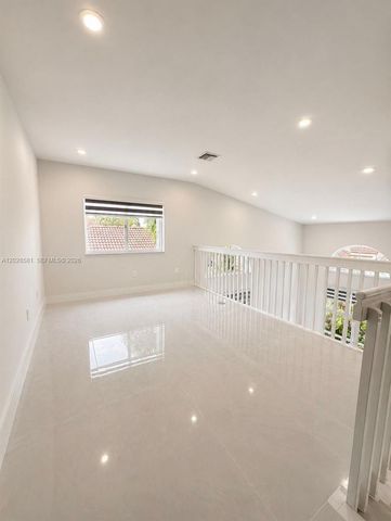 11244 NW 58th Ter, Doral, FL 33178