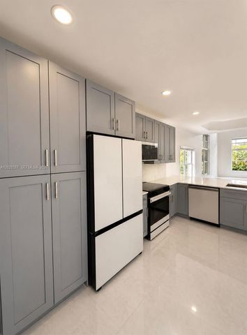11244 NW 58th Ter, Doral, FL 33178