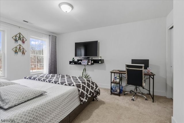 101 Valentino Dr, Old Bridge Twp., NJ 08857