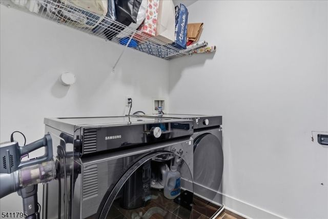 101 Valentino Dr, Old Bridge Twp., NJ 08857