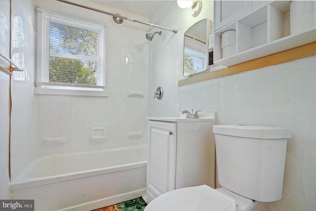 2 ABERDEEN AVE, Aberdeen, MD 21001