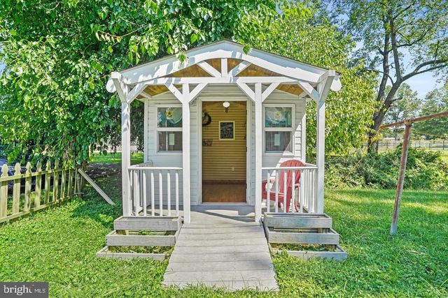 2 ABERDEEN AVE, Aberdeen, MD 21001