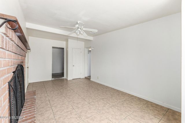 1316 W Simmons Place, Tucson, AZ 85705