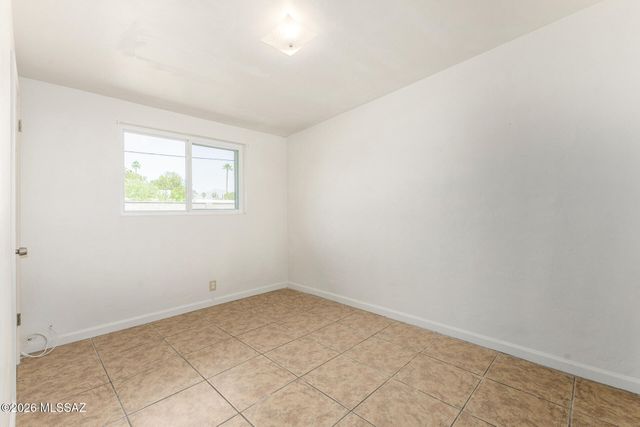 1316 W Simmons Place, Tucson, AZ 85705