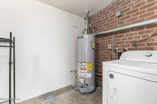 1316 W Simmons Place, Tucson, AZ 85705