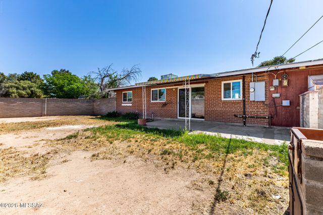 1316 W Simmons Place, Tucson, AZ 85705