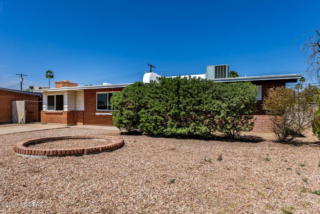 1316 W Simmons Place, Tucson, AZ 85705