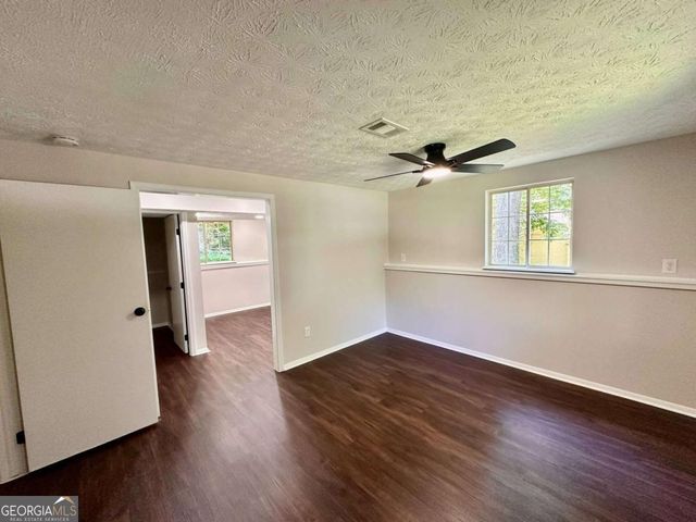 3414 Dearwood Drive SW, Lilburn, GA 30047