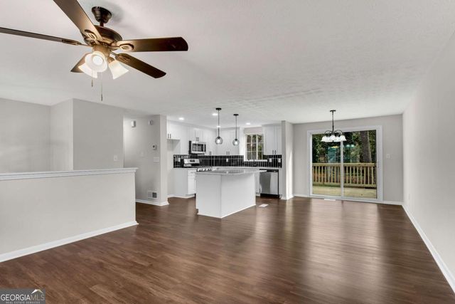 3414 Dearwood Drive SW, Lilburn, GA 30047