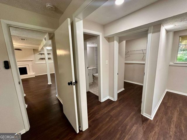 3414 Dearwood Drive SW, Lilburn, GA 30047