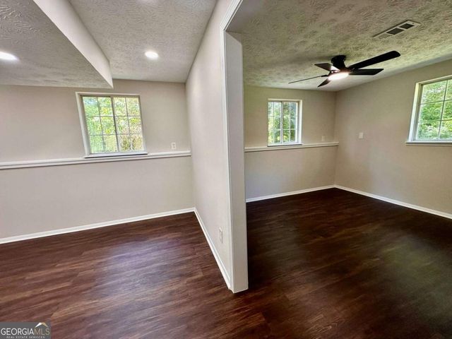 3414 Dearwood Drive SW, Lilburn, GA 30047