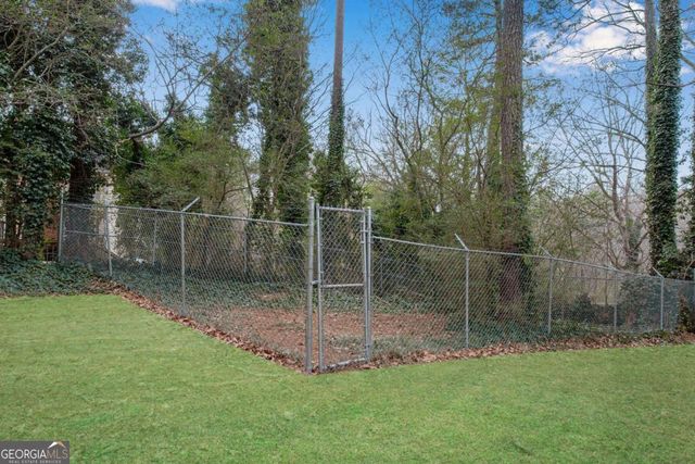 3414 Dearwood Drive SW, Lilburn, GA 30047