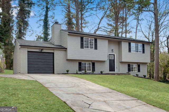 3414 Dearwood Drive SW, Lilburn, GA 30047