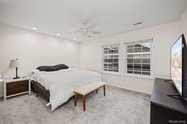 6610 Fieldstone Court, West Bloomfield Charter Township, MI 48322