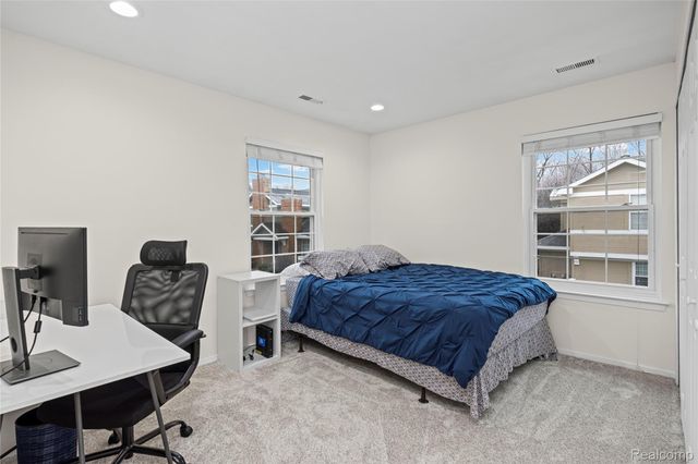 6610 Fieldstone Court, West Bloomfield Charter Township, MI 48322