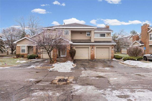 6610 Fieldstone Court, West Bloomfield Charter Township, MI 48322