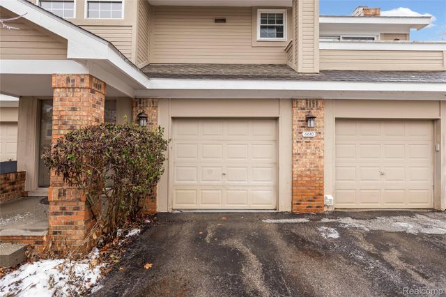 6610 Fieldstone Court, West Bloomfield Charter Township, MI 48322
