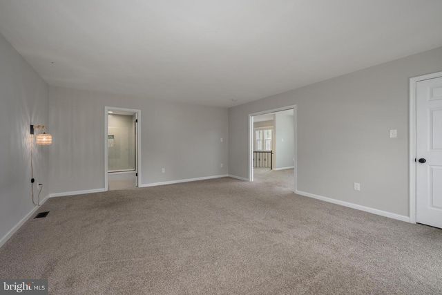 102 UNION MILL TER, Mount Laurel, NJ 08054