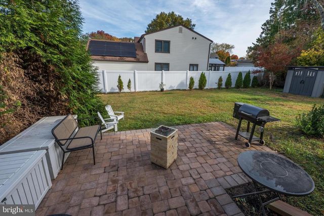 102 UNION MILL TER, Mount Laurel, NJ 08054